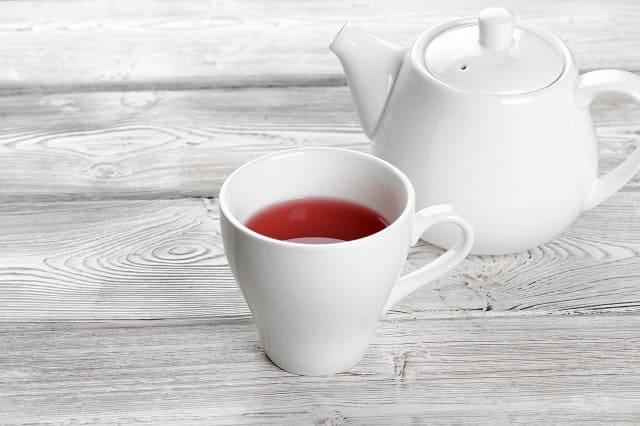 tea-cup-and-tea-pot